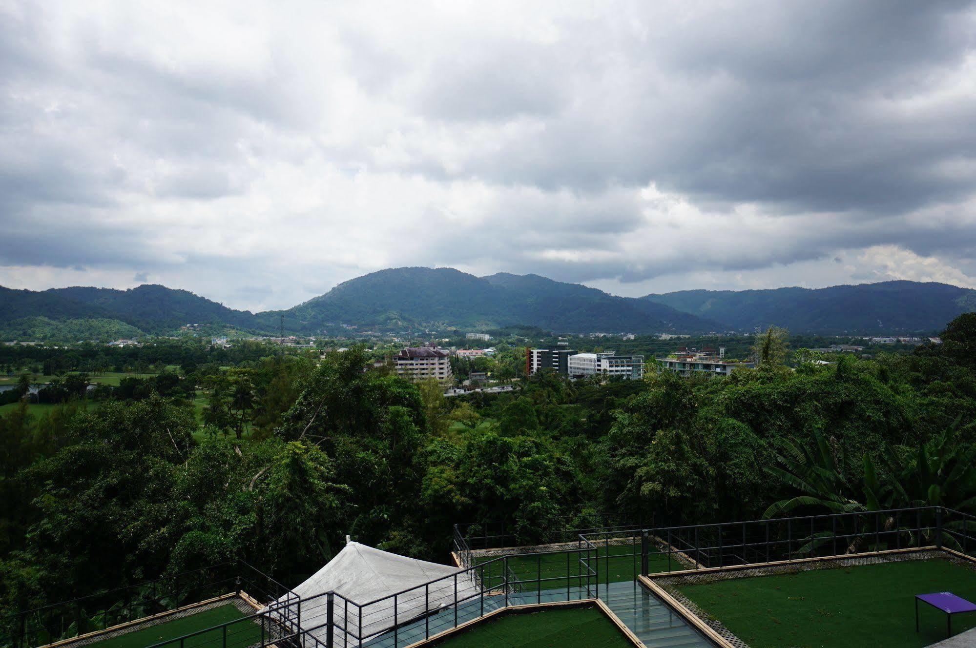 Hotel On Hilltop Kathu Exterior foto
